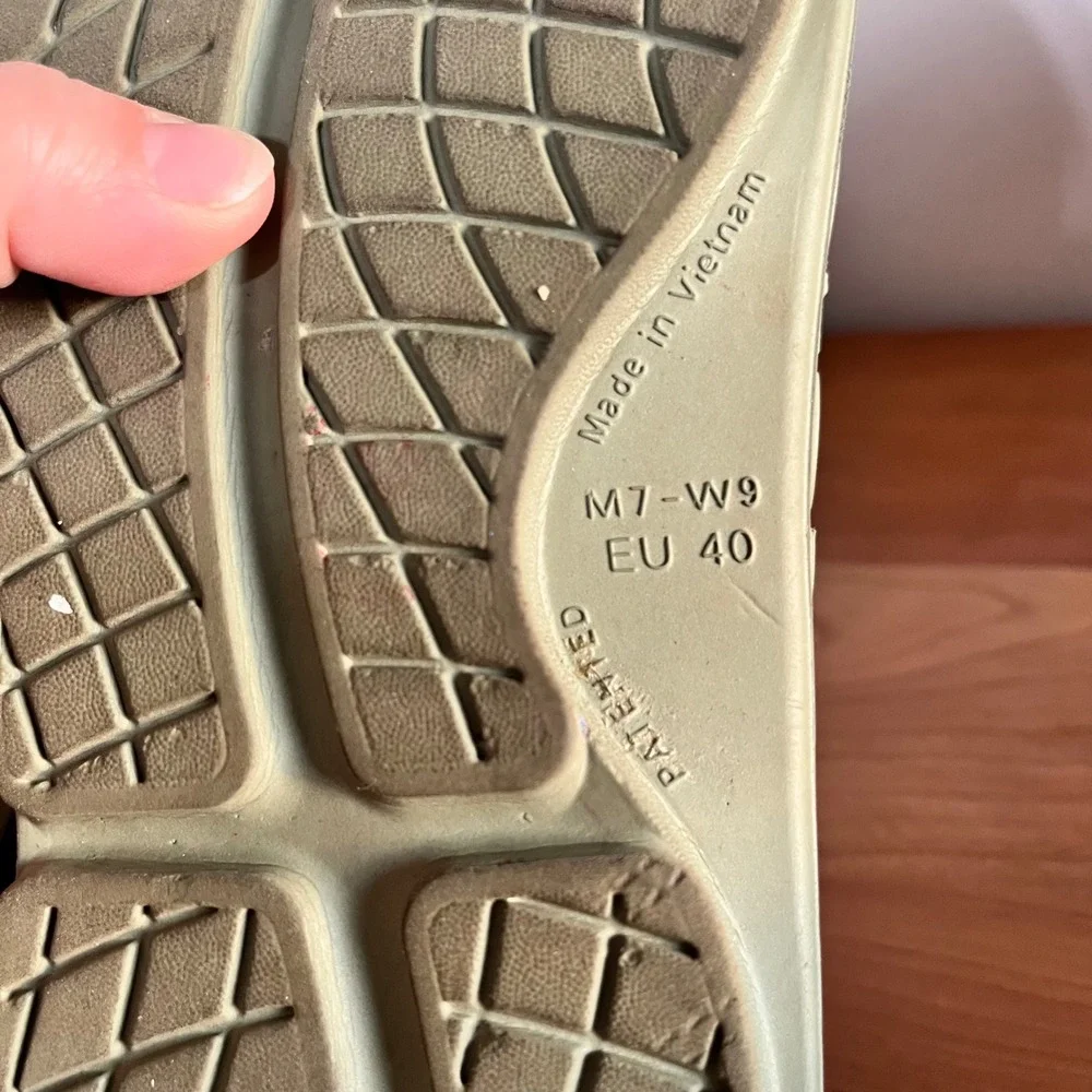 Oofos OOahh Sport Flex Recovery Sandals Sage Green Mens 7 Womens 9 EU 40 Slides‎